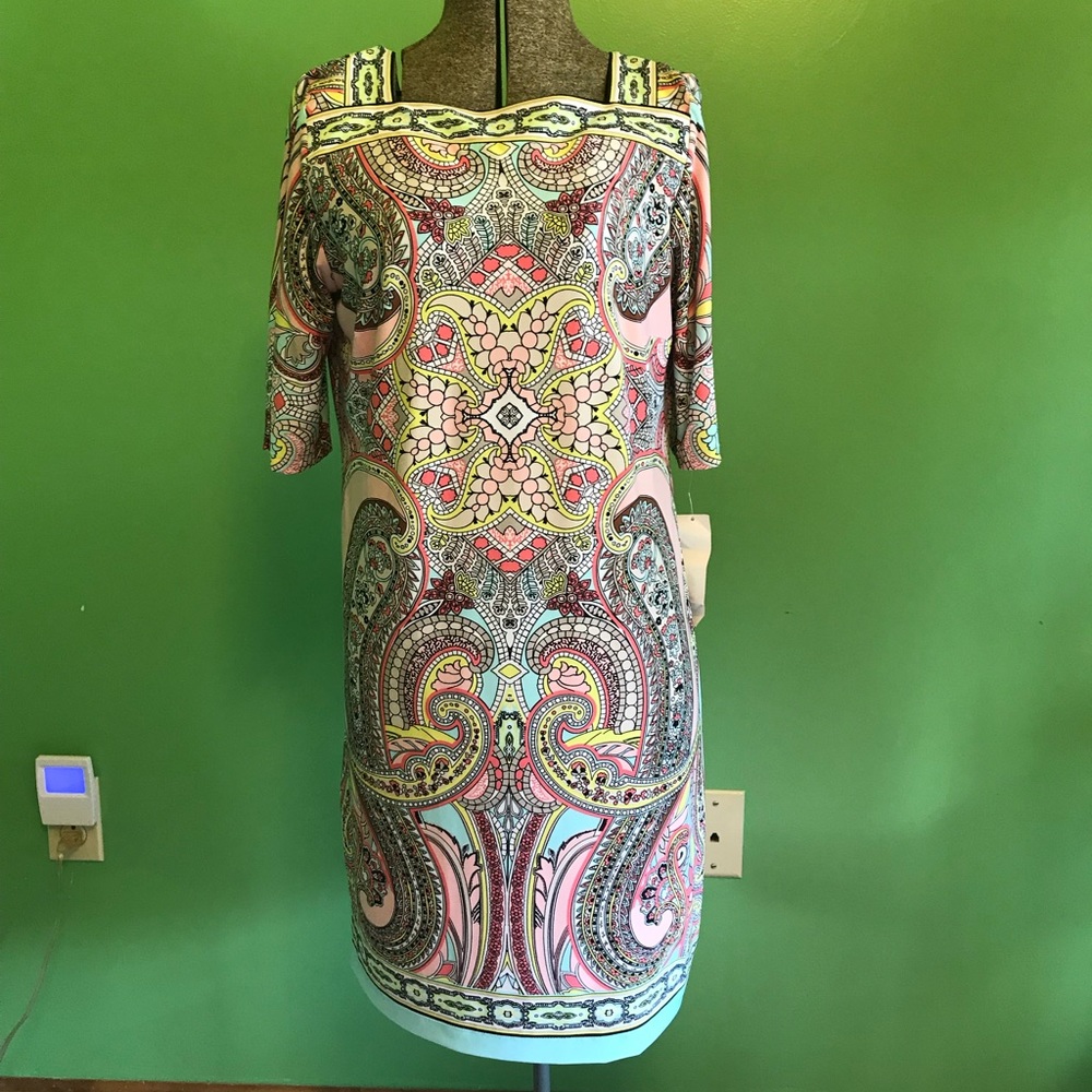✨SO CUTE✨Sandra Darren Paisley Summer Dress